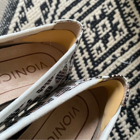 Vionic Minna Leopard Ballet Flats - Picture 6 of 7